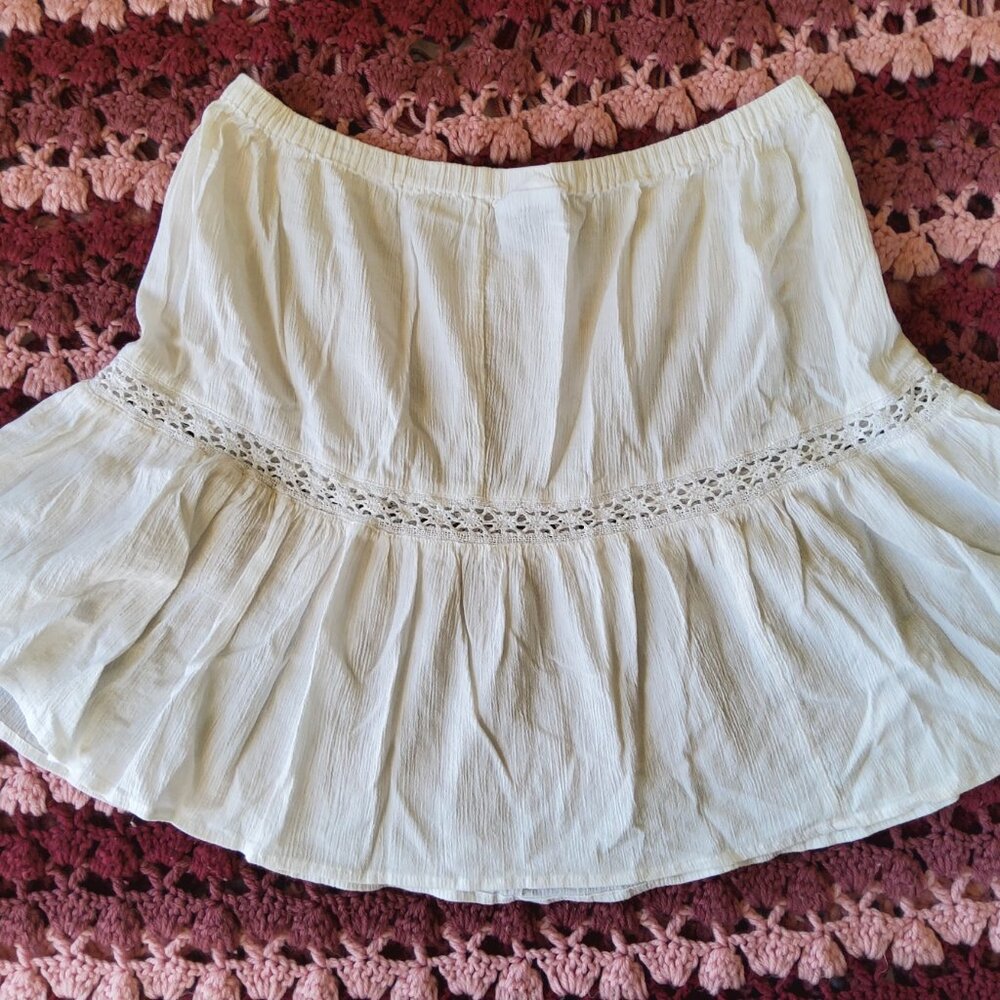 White Cotton Tiered Mini Skirt Crochet Lace Trim Ruffle Boho Cottagecore - Picture 6 of 11